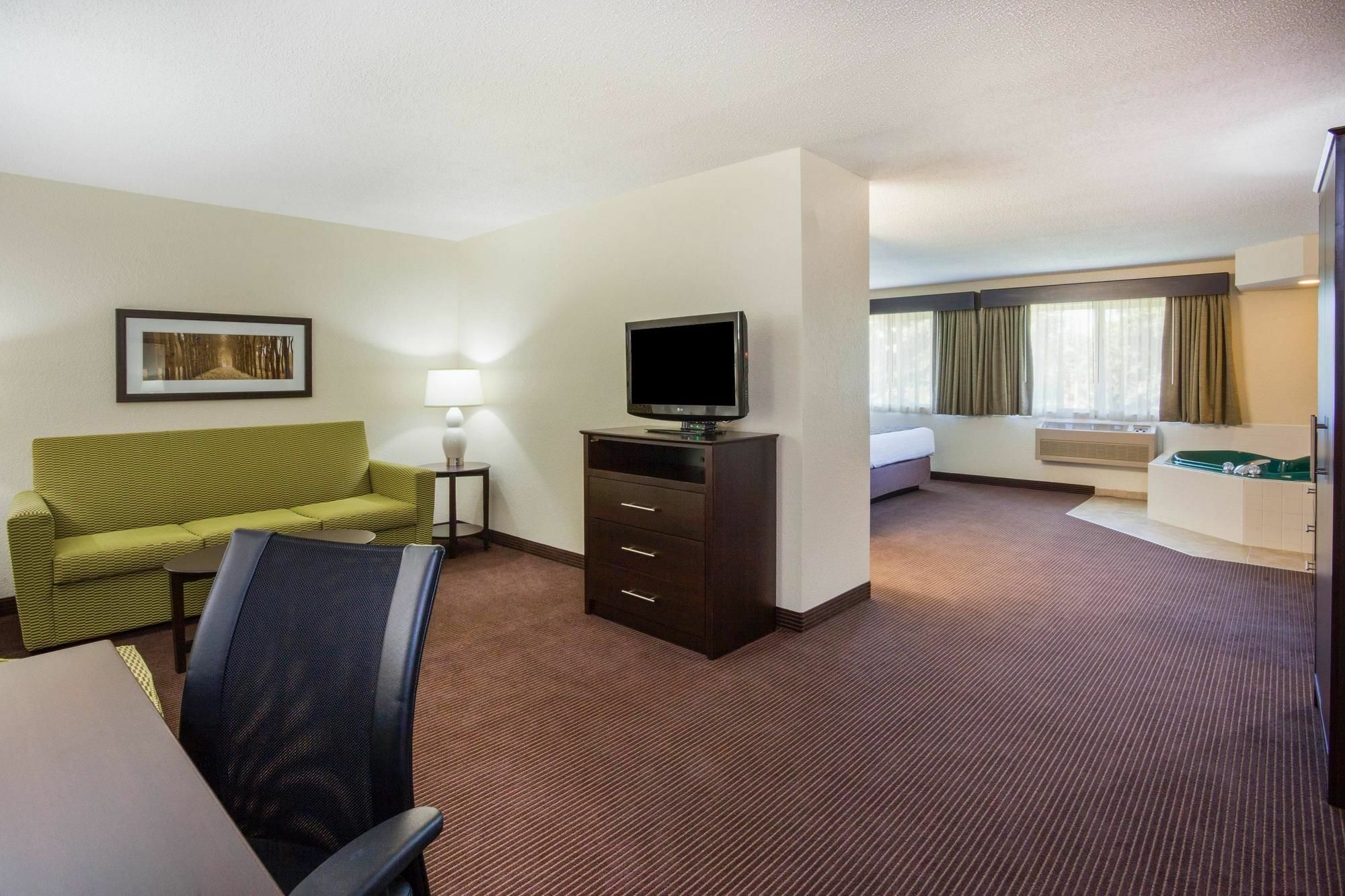 Americinn By Wyndham Rhinelander Exterior foto